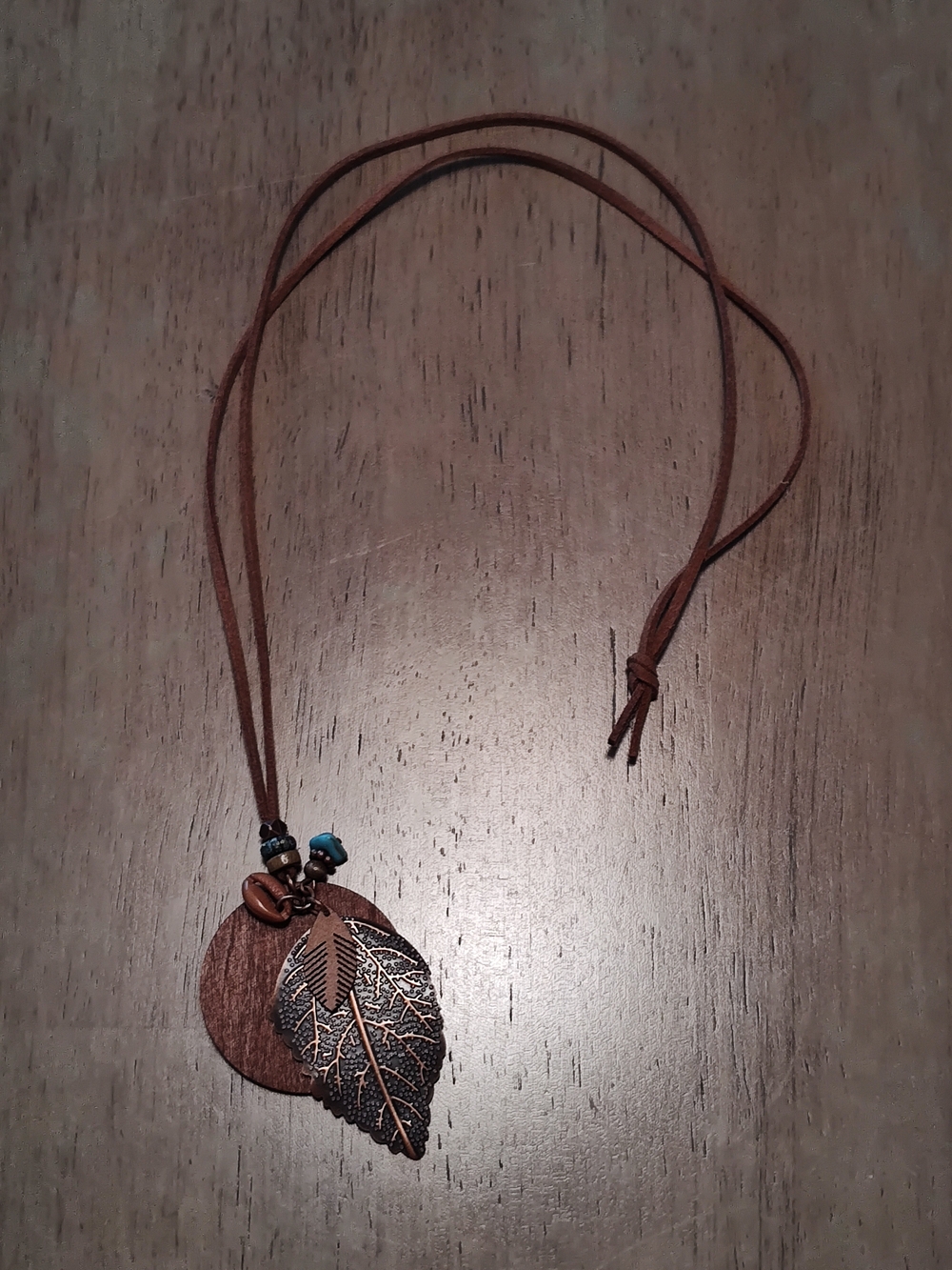 Brown Leaf Metal Pendant Necklace - Leather Unbranded